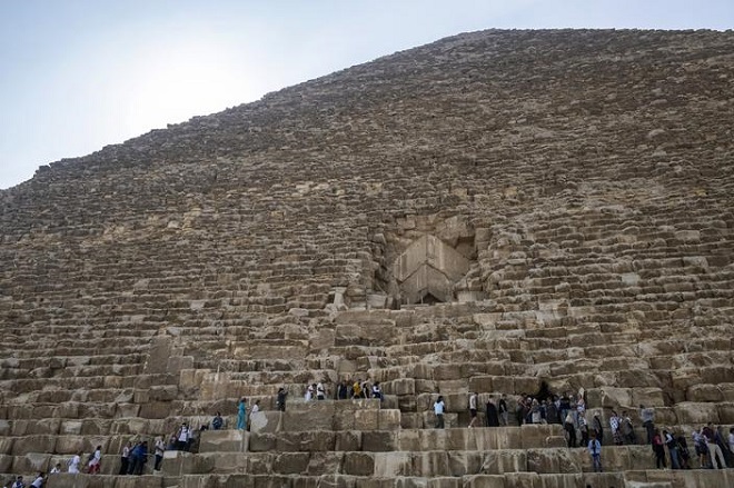 Égypte Les Archéologues Ont Découvert Un Couloir Secret Dans La Pyramide De Khéops 3223